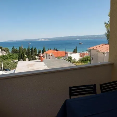 In With Sea View, Balcony, Air Conditioning, Wi-fi *